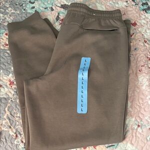 Men's Relaxed Fit Sweatpants in Taupe